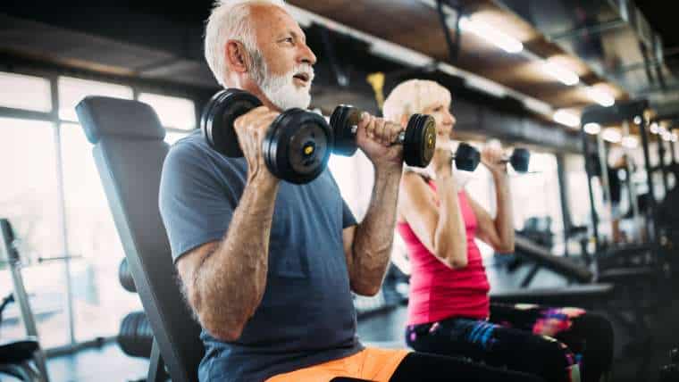 Strength training for seniors – how to choose the right equipment?