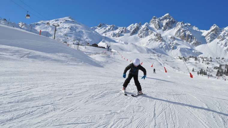 What is it like to learn at foreign ski schools?