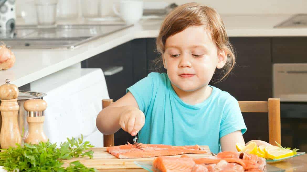 Why should active children eat fish?