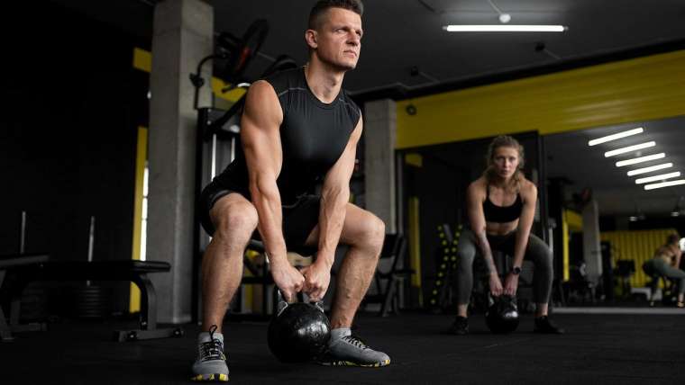 Can a man and a woman train the same way?