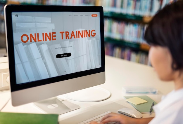 How Can Interactive Online Training Transform Your Career?